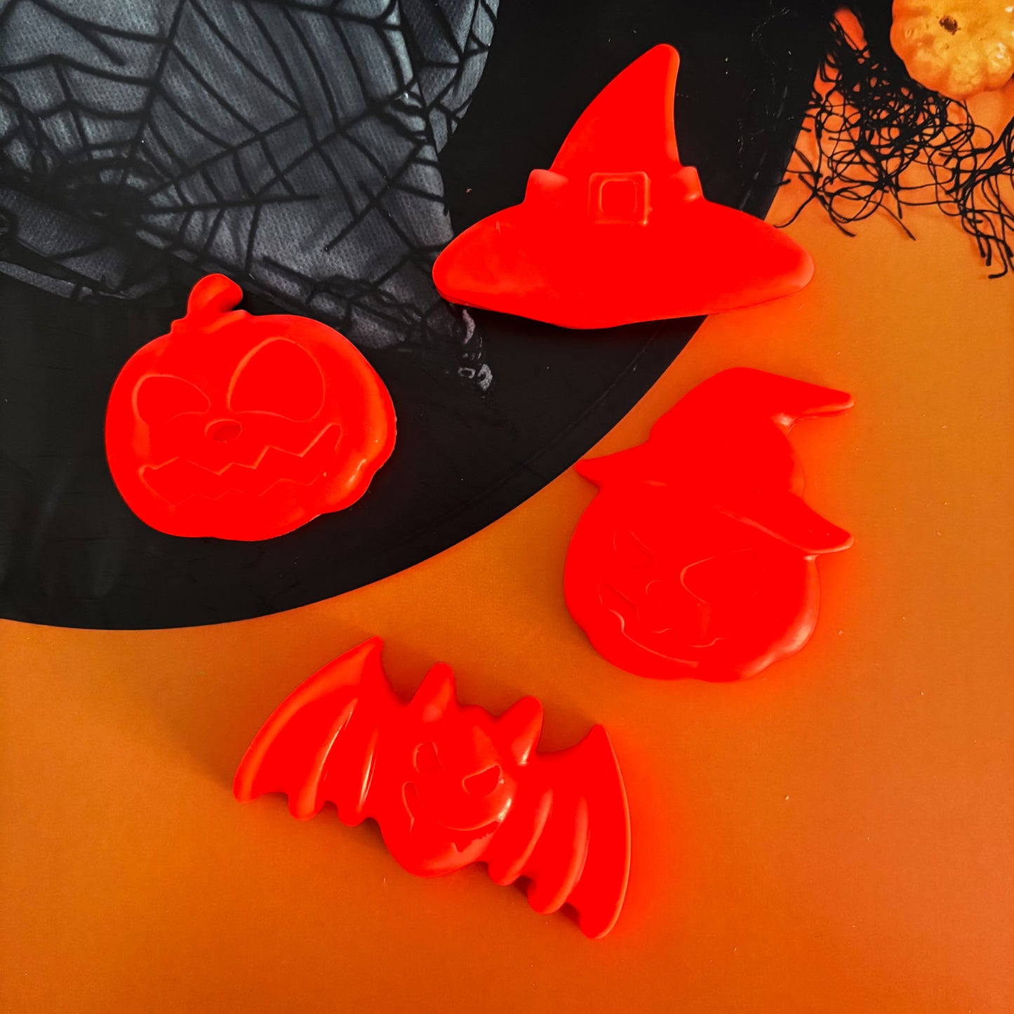 Prankster Pumpkin Spooky Shape (One Supplied)